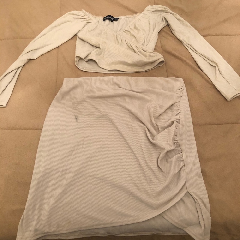 Cream skirt and long sleeve set